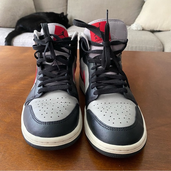 Nike Air Jordan High Top Women’s Sneakers Black Burgundy Grey 9 Kicks - Picture 4 of 10